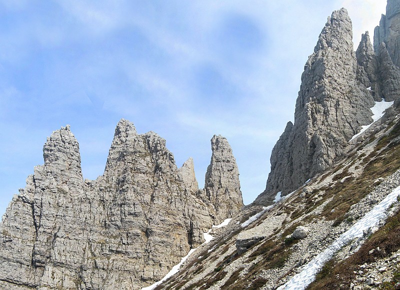 IMG_0022 Panorama.jpg - Panorama  delle guglie circostanti